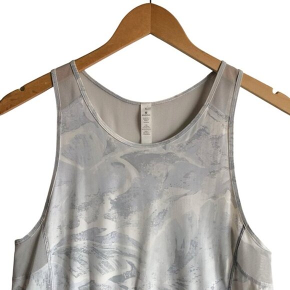 Lululemon Sculpt Tank II Size 6 Tropical Shadow Starlight Multi White - Picture 3 of 9